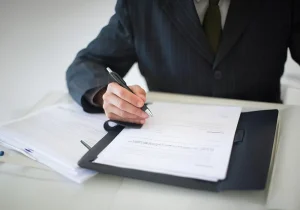 不倫の慰謝料請求をサポートする行政書士