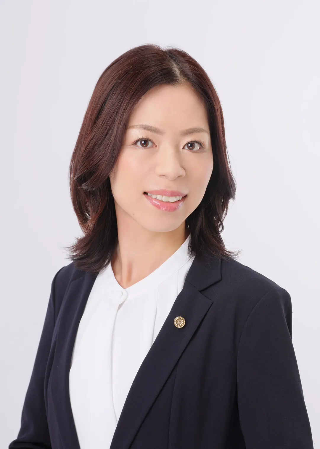 代表行政書士 伴 由佳